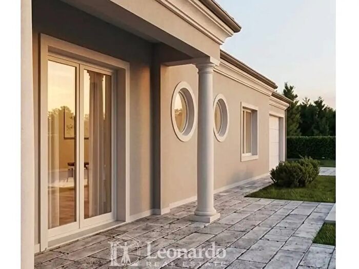 Casa con 6 locali in vendita in Via Nicchieto, Pietrasanta