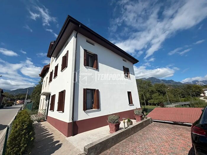 Appartamento con 5 locali in vendita in Via Pizzocco, Santa Giustina