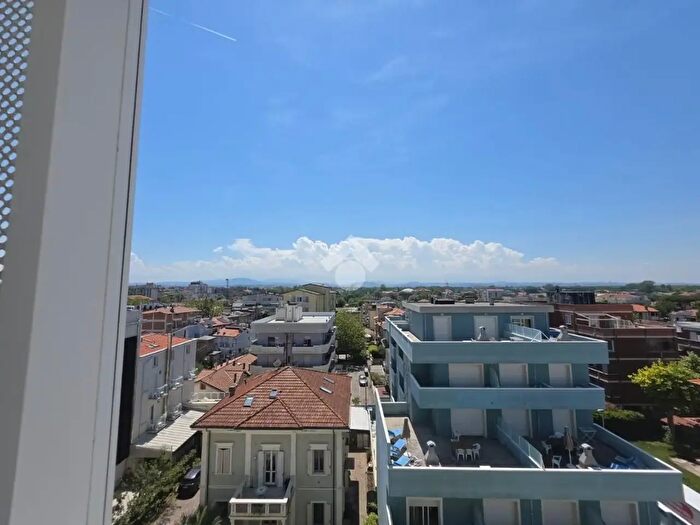 Appartamento trilocale in vendita in Viale Porto Palos, Rimini