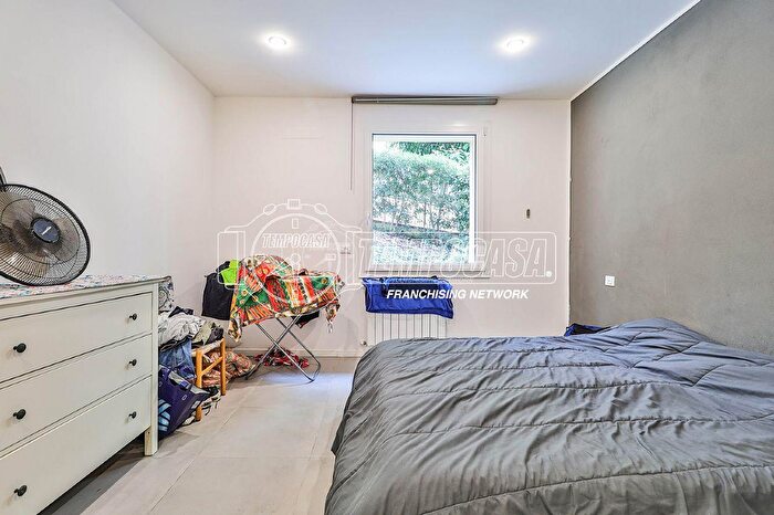 Appartamento trilocale in vendita in Via Rivabella, Bologna