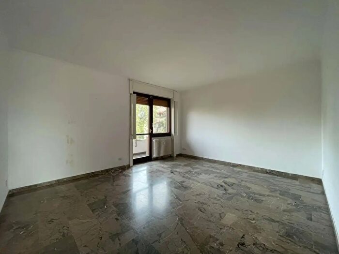 Appartamento quadrilocale in affitto in Via Federico Chopin, Milano