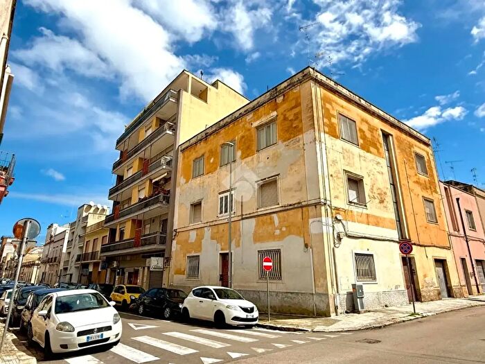 Appartamento trilocale in vendita in Via Pozzuolo, Lecce