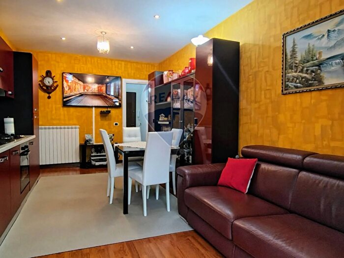 Appartamento bilocale in vendita in Via Ferraris, Vado Ligure