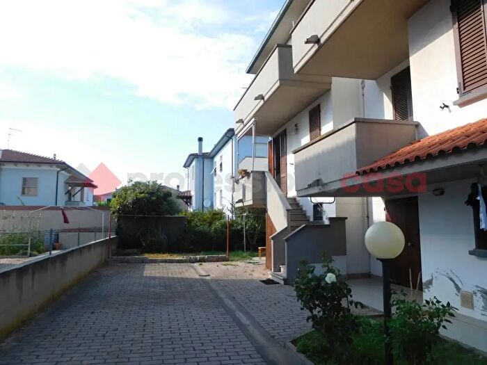 Appartamento trilocale in vendita in Via Pessagno, Rosignano Marittimo