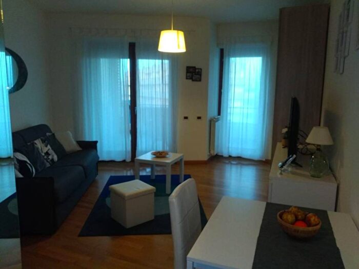 Appartamento monolocale in affitto in Vle Leonida Tonelli, Fonte Laurentina, Roma