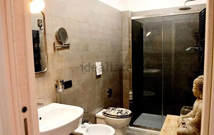 Appartamento bilocale in affitto in Via Ventaglieri, Napoli