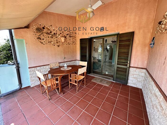 Casa quadrilocale in vendita in Via Berchidda, Budoni