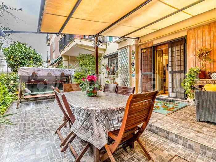 Appartamento con 5 locali in vendita in Via Paolo V, Roma