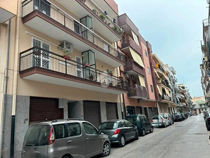 Appartamento trilocale in vendita in Via Filippo Turati, Barletta