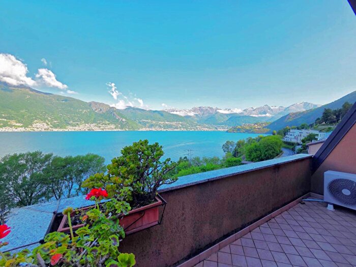 Appartamento trilocale in vendita in Frazione Torchiedo, Dorio