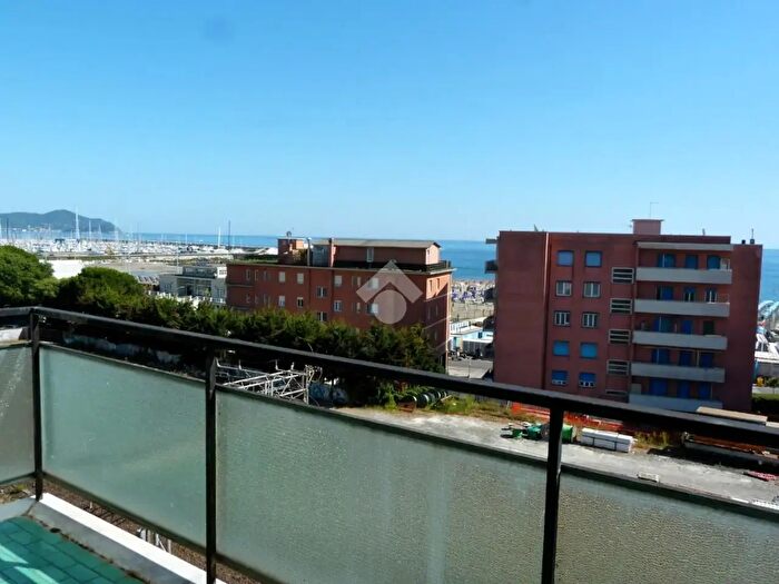 Appartamento con 5 locali in vendita in Corso Vincenzo De Michiel, Chiavari