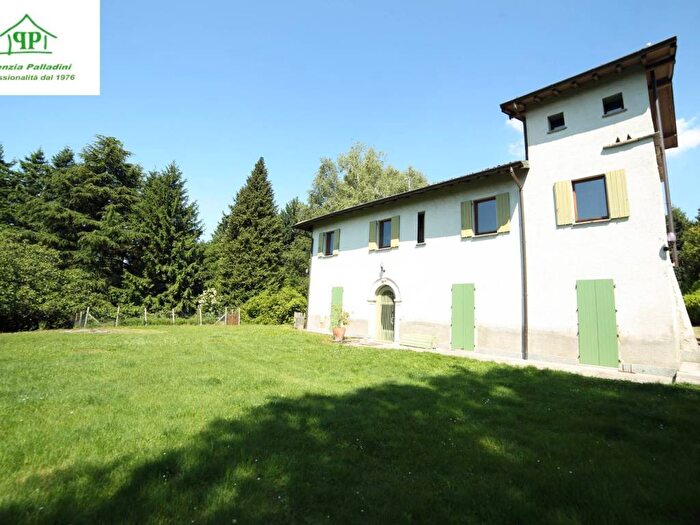 Appartamento quadrilocale in affitto in Via Monte Generoso, Giubiano San Carlo, Varese
