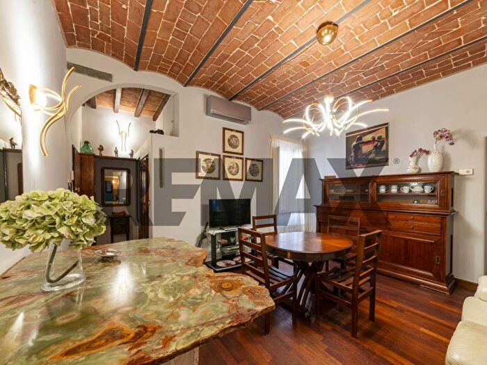 Appartamento con 5 locali in affitto in Ponte alla Vittoria, Firenze