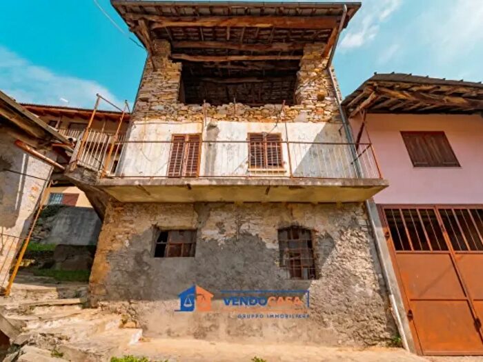 Casa bilocale in vendita in Via Bertolini Soprani, Monastero Di Vasco