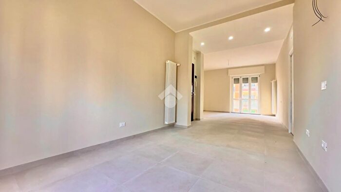 Appartamento quadrilocale in vendita in Via IV Novembre, Novi Ligure