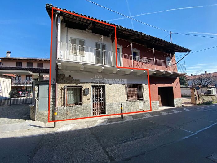 Appartamento con 5 locali in vendita in Via Vittorio Emanuele, Giaveno