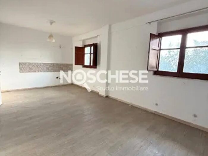 Appartamento trilocale in vendita in Via Tommaso Lamberti, Montecorvino Pugliano