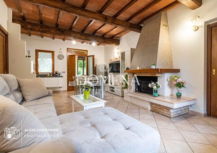 Casa con 5 locali in vendita in Barberino Tavarnelle