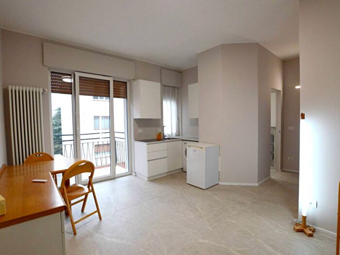 Appartamento monolocale in affitto in Via Cardinale Giuseppe Mezzofanti, Argonne Corsica, Milano