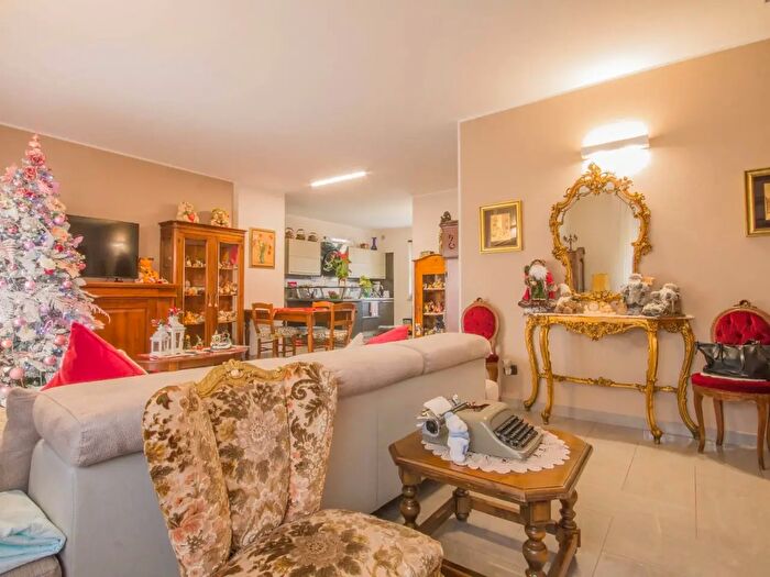 Appartamento trilocale in vendita in Via Battaglione San Marco, Vigasio