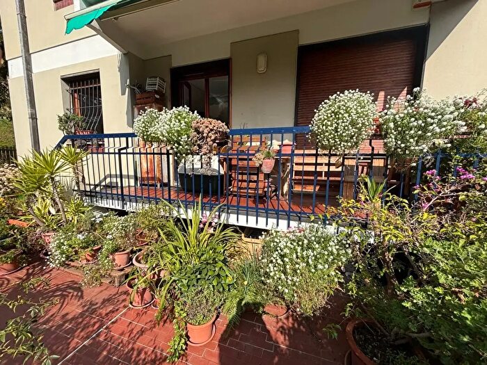 Appartamento con 7 locali in vendita in Via Gibilrossa, Genova