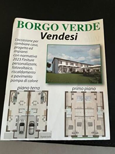 Casa quadrilocale in vendita in Via Francesco Bacone, Reggio Emilia