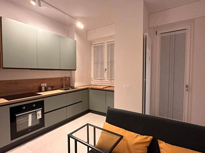 Appartamento bilocale in affitto in Viale Stelvio, Farini, Milano