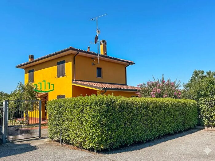 Casa con 6 locali in vendita in Via Russo, San Lazzaro Di Savena