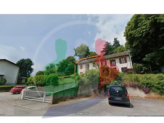 Casa con 8 locali in vendita in Via Pracastel, Torre Pellice
