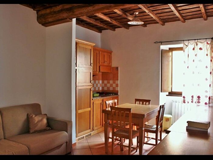Appartamento monolocale in affitto in Via Orologio Vecchio, Sacrario Piazza della Rocca, Viterbo