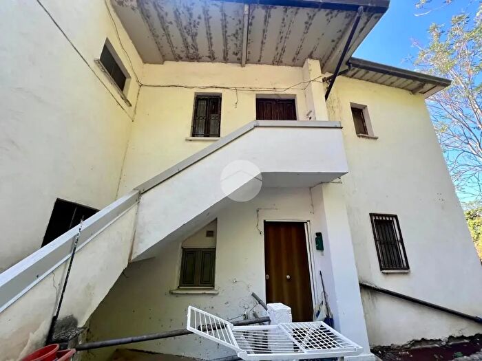 Appartamento trilocale in vendita in Via San Francesco di Paola, Cosenza