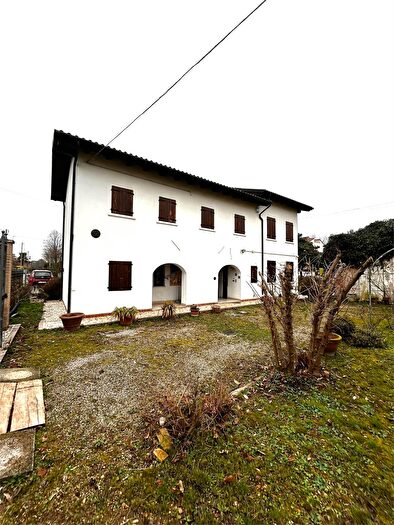 Casa con 7 locali in vendita in Martellago