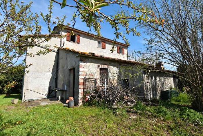 Casa con 6 locali in vendita in Via Cugnia, Seravezza