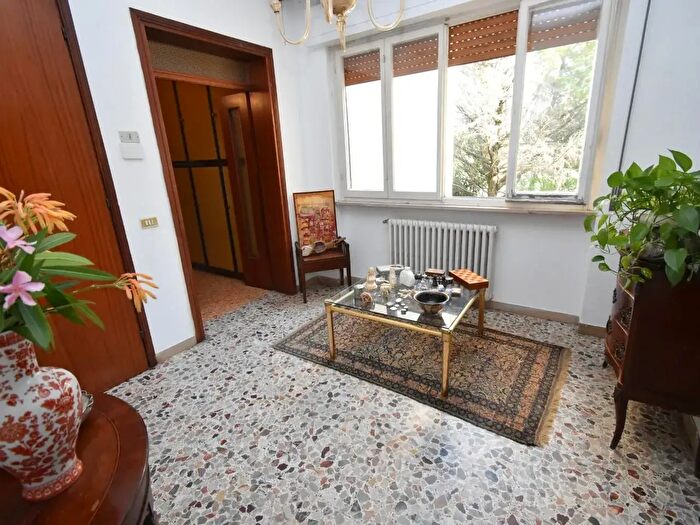 Casa con 6 locali in vendita in Pisa