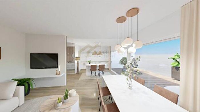 Appartamento quadrilocale in vendita in Via Caldaro, Appiano Sulla Strada Del Vino