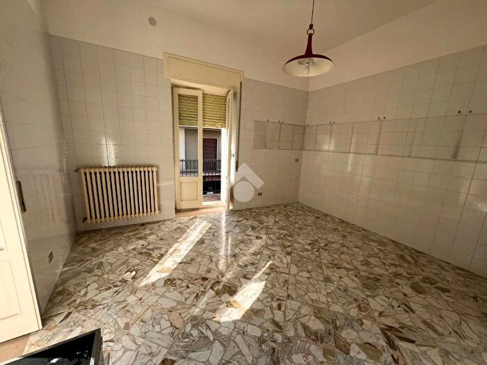 Appartamento quadrilocale in affitto in Via dei Mille, Altamura