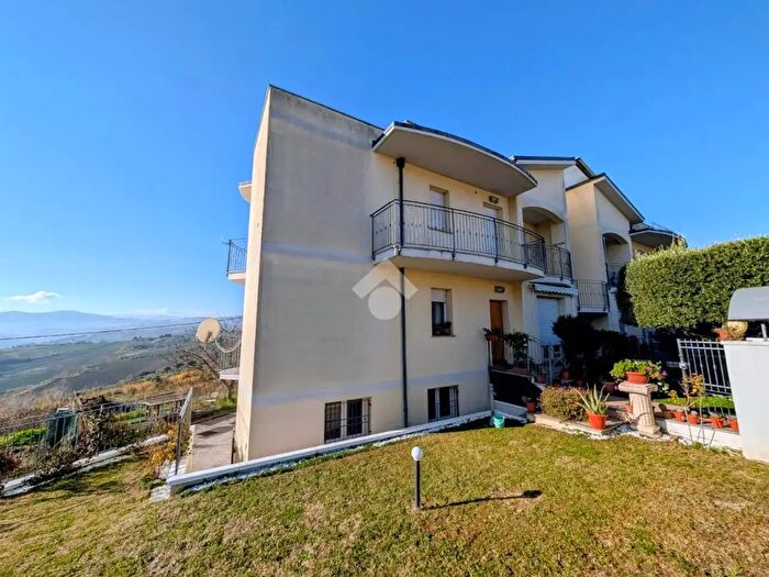 Appartamento trilocale in vendita in Via Bastioni, Coriano