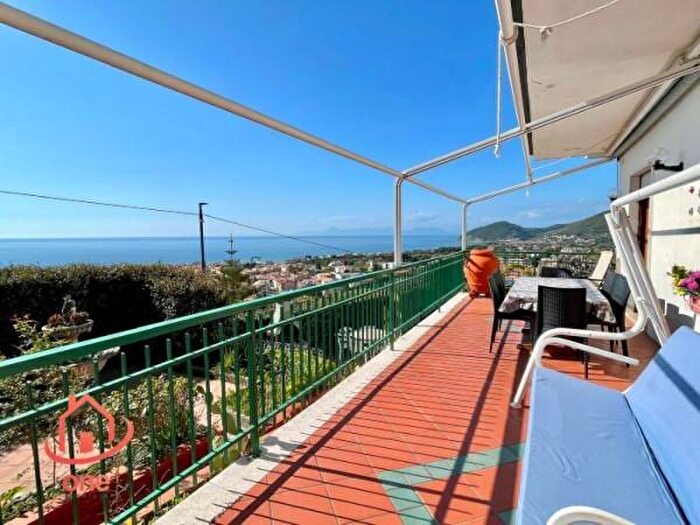 Casa con 5 locali in vendita in Via Santa Maria a Mare, Castellabate