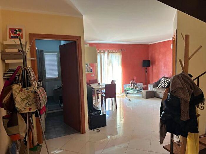 Appartamento quadrilocale in vendita in Via dei Mille, Noto