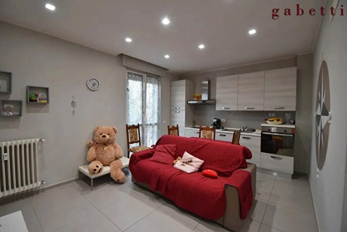 Appartamento bilocale in vendita in Via Verdi, Magenta