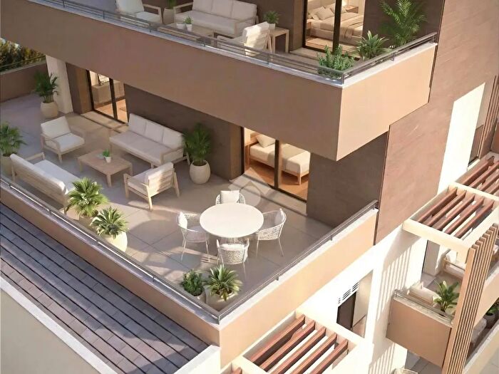 Appartamento quadrilocale in vendita in Viale Crispi, Teramo