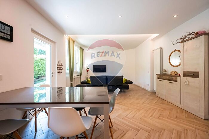 Appartamento bilocale in vendita in Via Cesare Battisti, Lozza