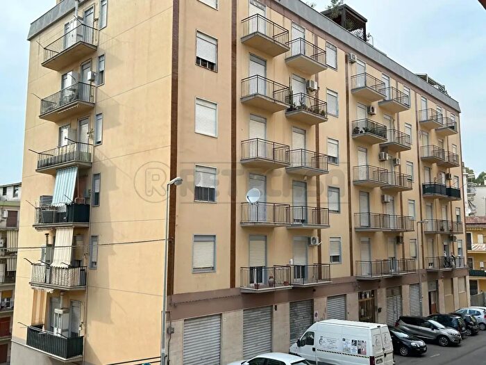 Appartamento trilocale in vendita in Via Ruggero Settimo, Caltanissetta