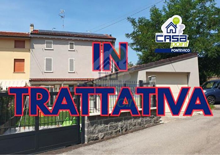 Casa con 5 locali in vendita in Via San Carlo, Pontevico