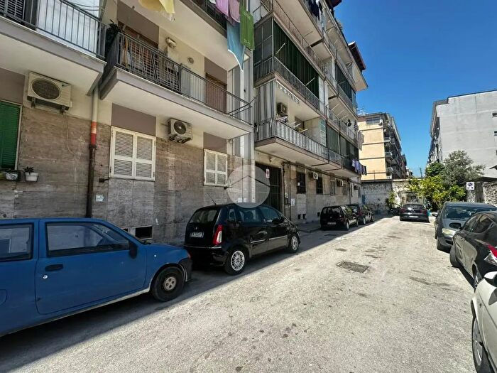 Appartamento bilocale in vendita in Traversa II Maglione, Napoli