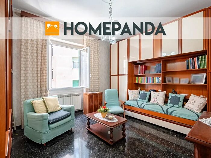 Appartamento trilocale in vendita in Via dei Landi, Genova