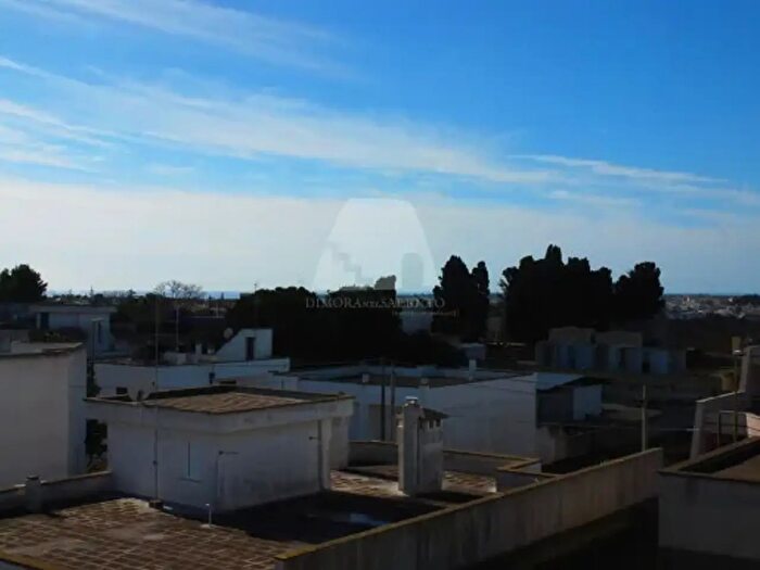 Casa con 6 locali in vendita in Via Francesco Petrarca, Gagliano Del Capo