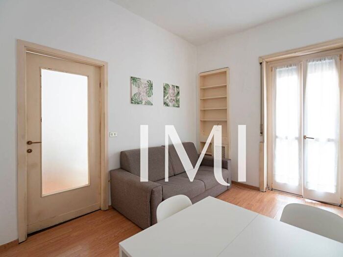 Appartamento monolocale in affitto in Via dei Cybo, Pasteur, Milano