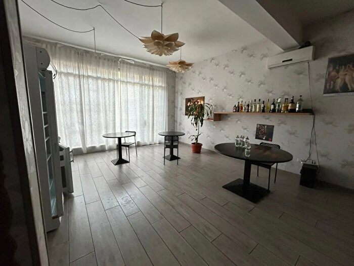 Casa quadrilocale in vendita in Borgonovo Val Tidone