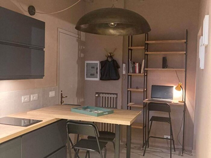 Appartamento trilocale in affitto in Via San Domenico, Quadrilatero Romano, Torino